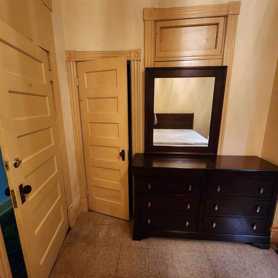 1737 N Capitol St Ne - Photo 5 of 17
