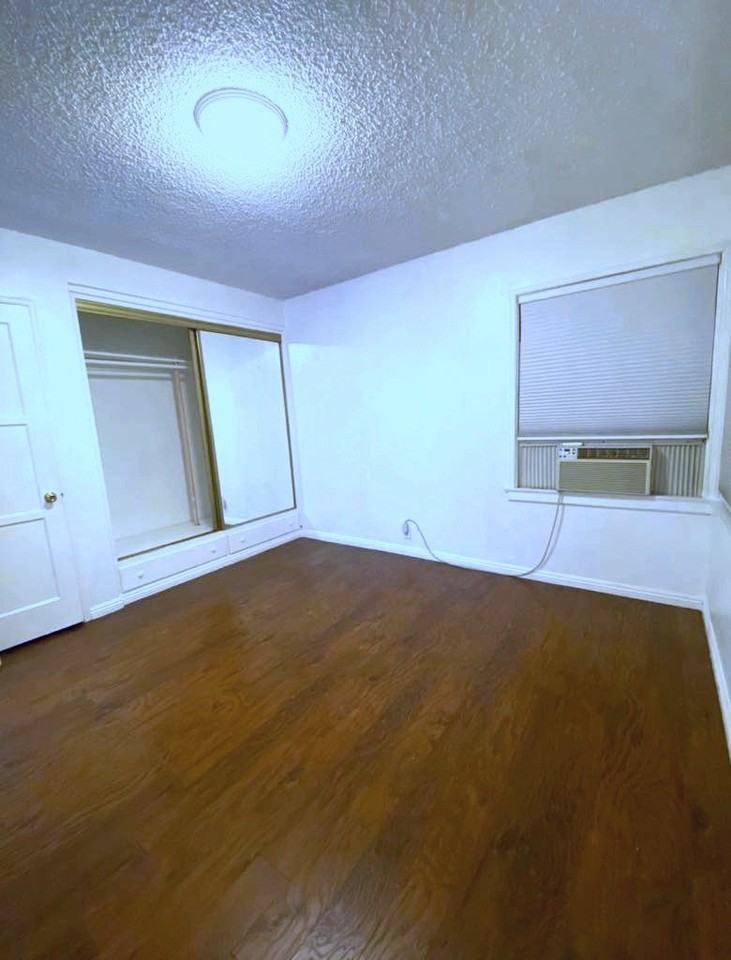 1209 S 2nd St #1215 - Photo 3 of 8