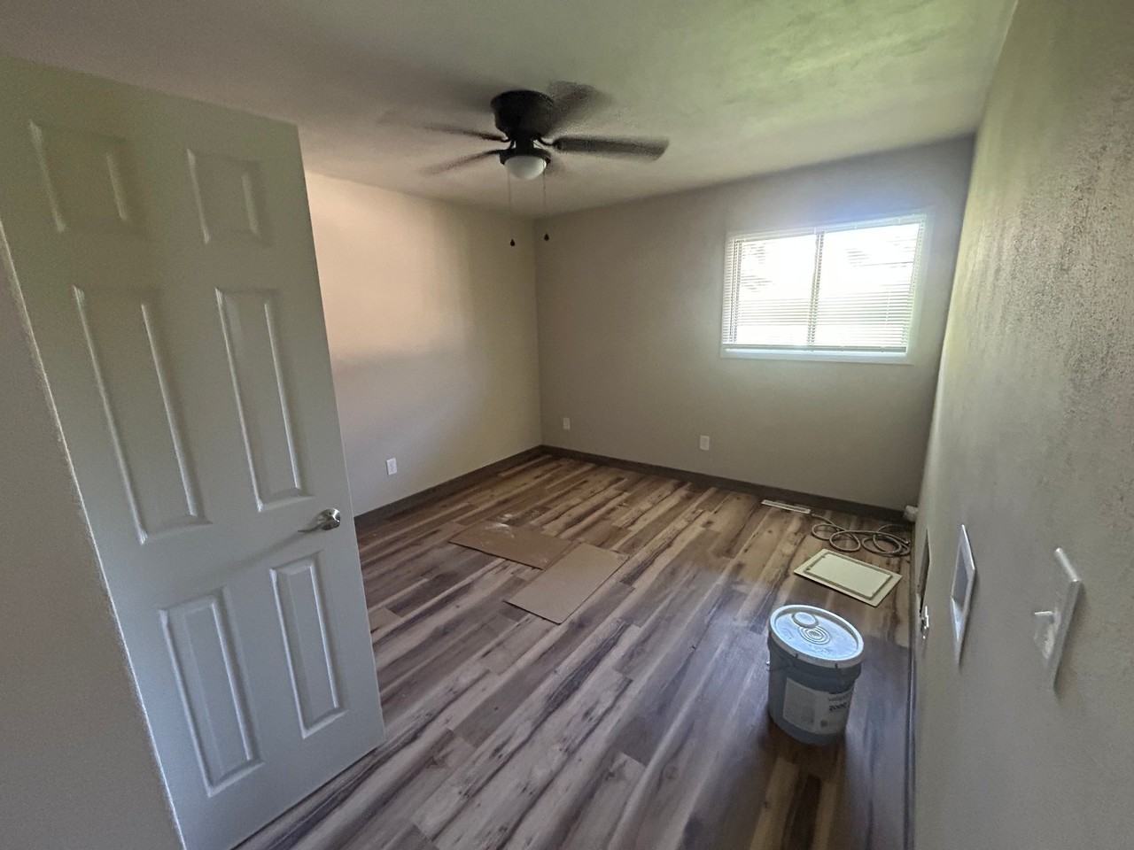 941 22nd Ave - Photo 4 of 6