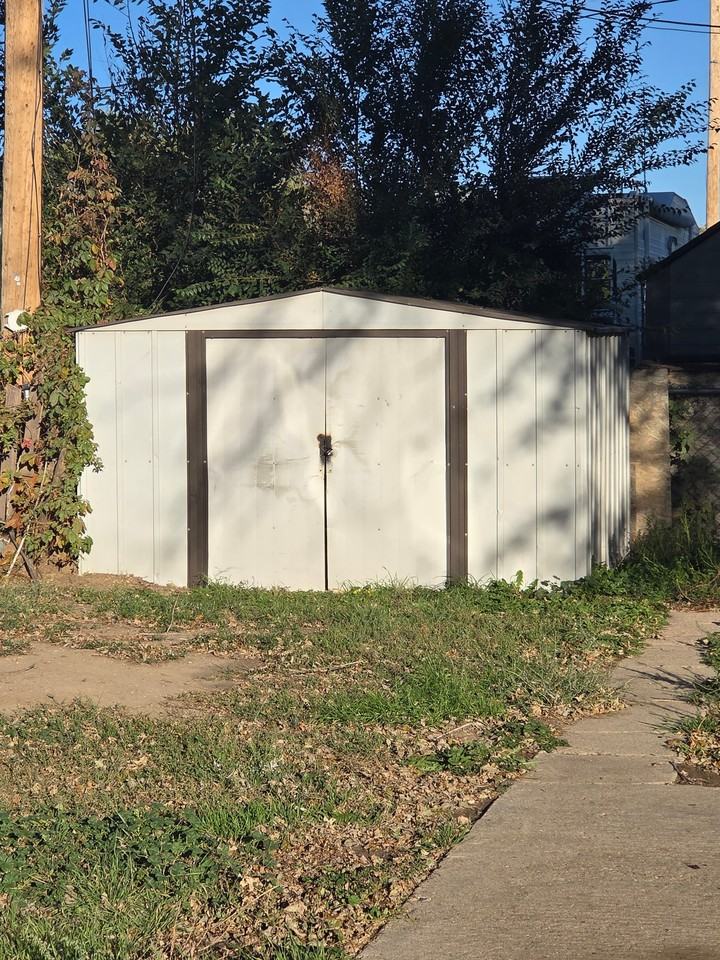 16051 E Colfax Ave #11 - Photo 5 of 9