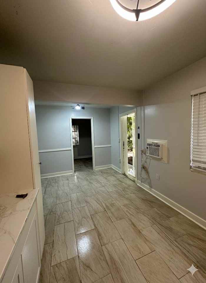 178 E 27th St #3 - Photo 2 of 8