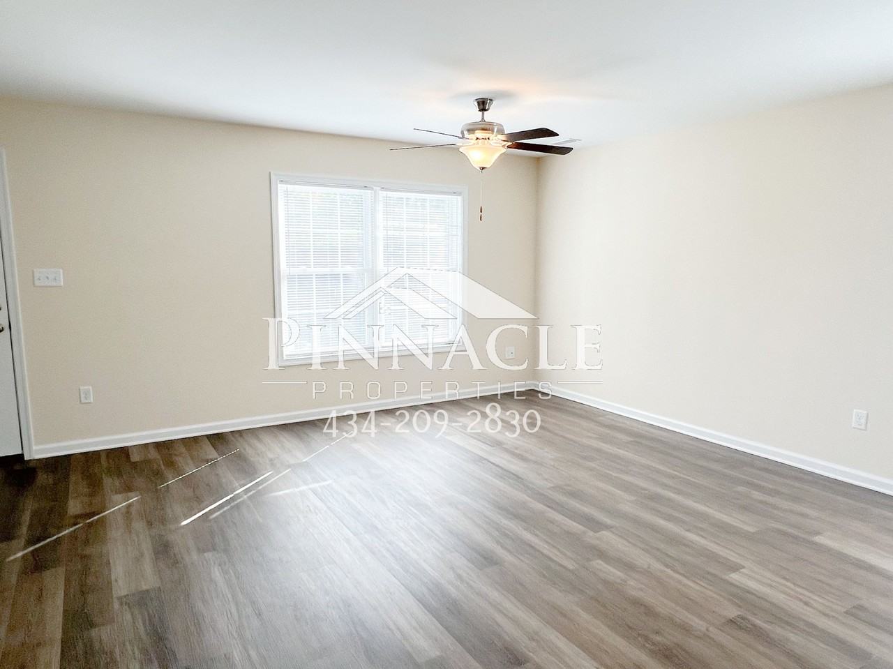 2325 Tazewell Ave #A - Photo 3 of 20