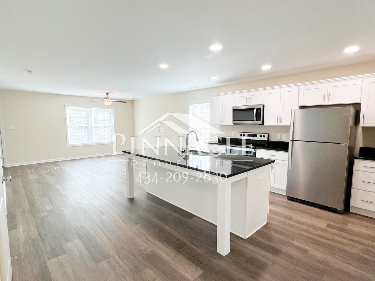 2325 Tazewell Ave #A - Photo 6 of 20