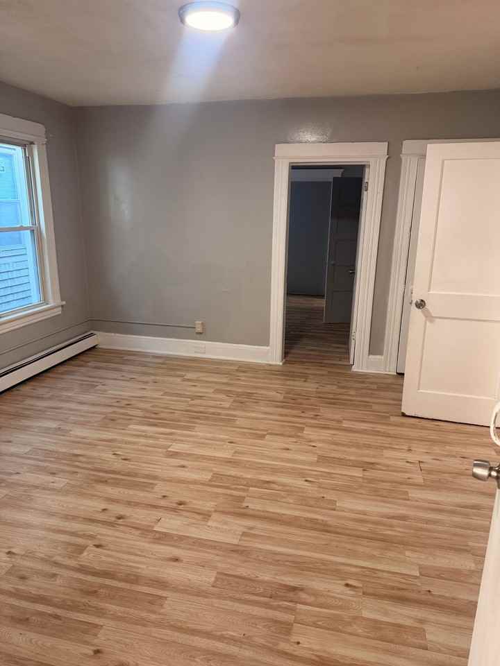 1608 Barnum Ave - Photo 3 of 20