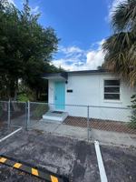featured image of 178 E 27th St #1