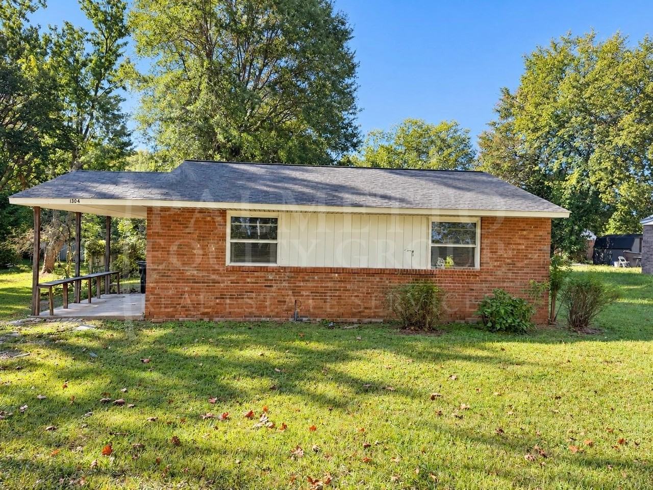 1304 Cartwright Dr