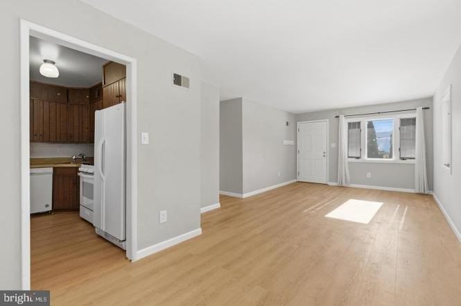 1817 Olmstead Dr - Photo 2 of 16