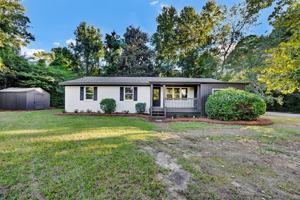 featured image of 2128 Yaupon Dr