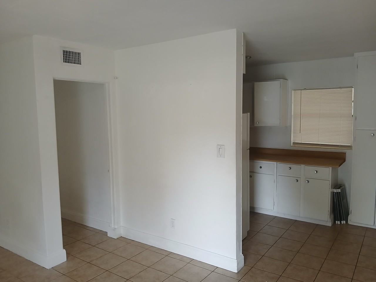 10 30th St Nw - Photo 4 of 16