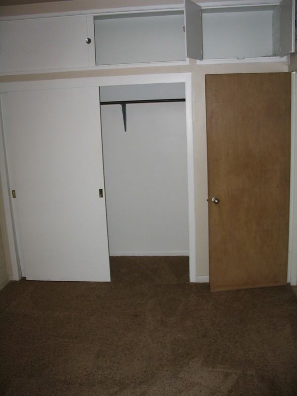 469 E Locust St #1 - Photo 5 of 7