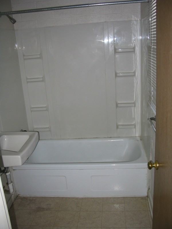 469 E Locust St #1 - Photo 6 of 7