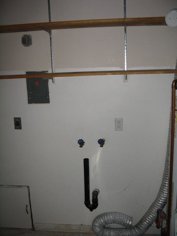 469 E Locust St #1 - Photo 7 of 7