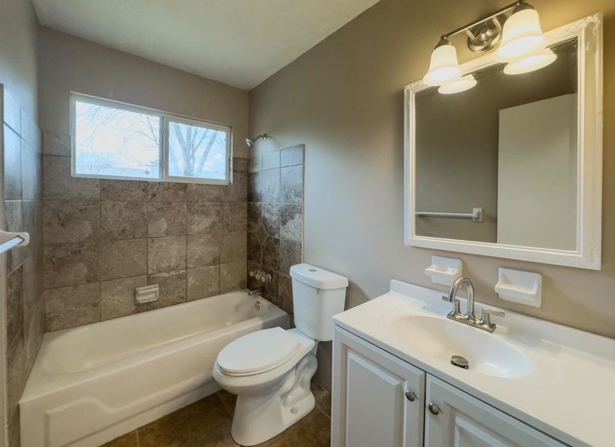 851 Greencliff Rd - Photo 4 of 5