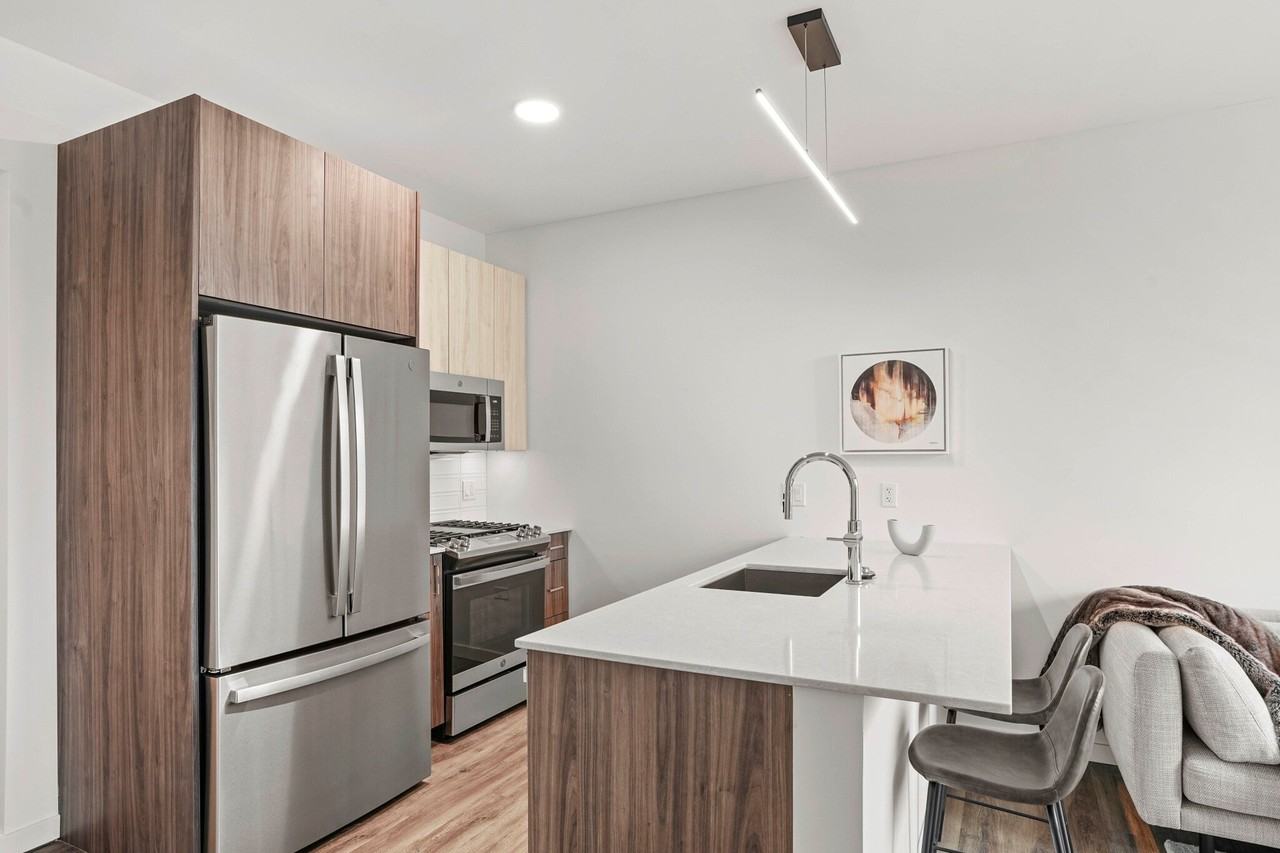 1037 W Lake St #1511 - Photo 2 of 20