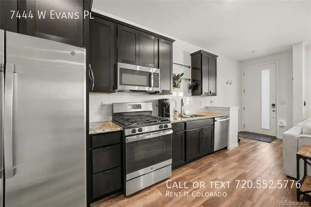 7444 W Evans Pl - Photo 6 of 25