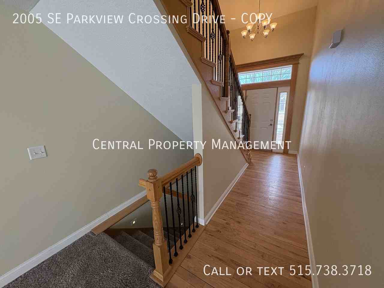 2005 Se Parkview Crossing Dr #COPY - Photo 3 of 16