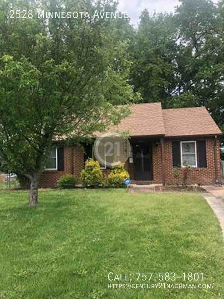 2528 Minnesota Ave - Photo 2 of 12