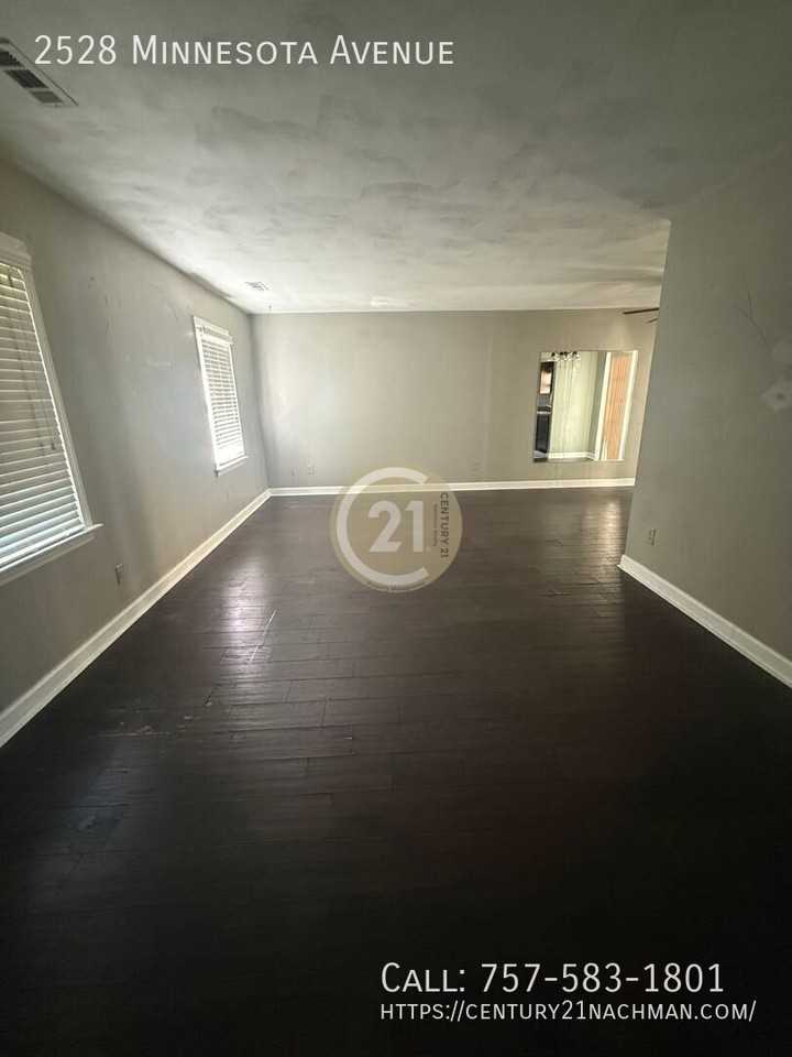 2528 Minnesota Ave - Photo 7 of 12