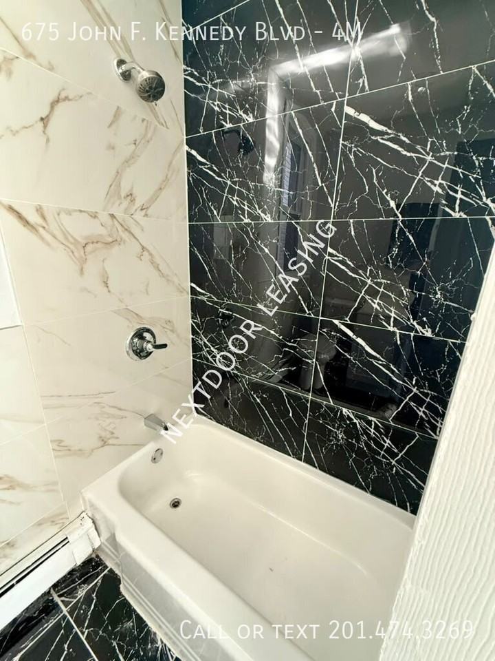 675 Kennedy Blvd #4M - Photo 6 of 17
