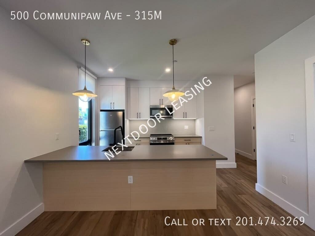 500 Communipaw Ave #315M
