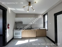 293 Griffith St #7M - Photo 1 of 1