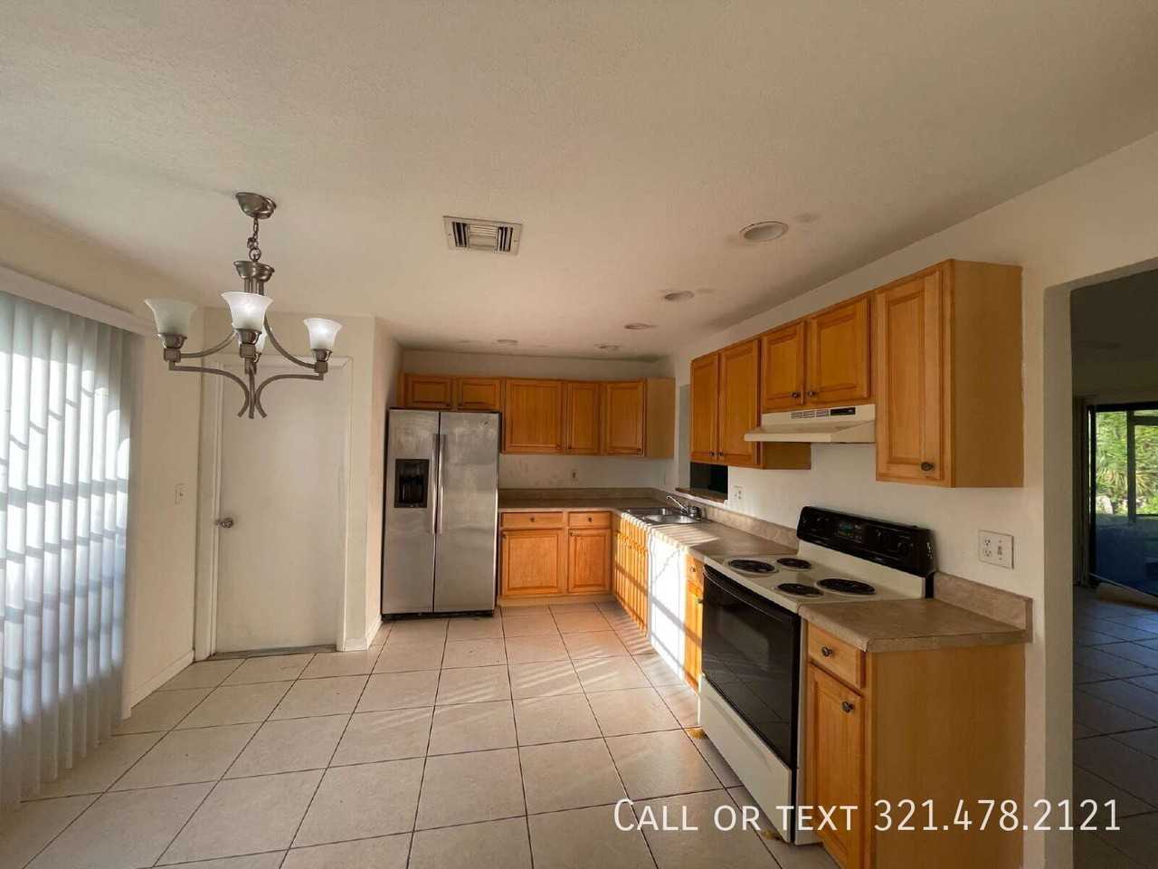 1101 Glendale Ave Nw - Photo 2 of 11