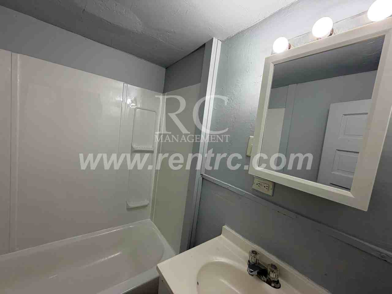 19 S Griffin St - Photo 2 of 15