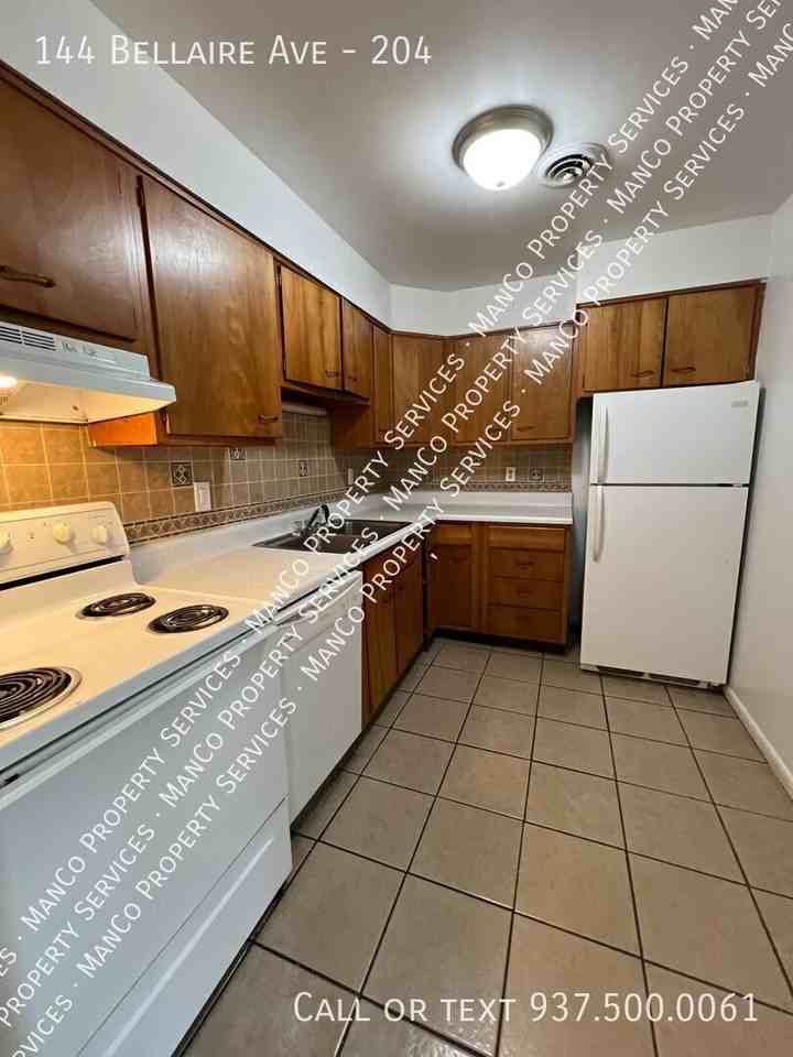 144 Bellaire Ave #204 - Photo 4 of 8