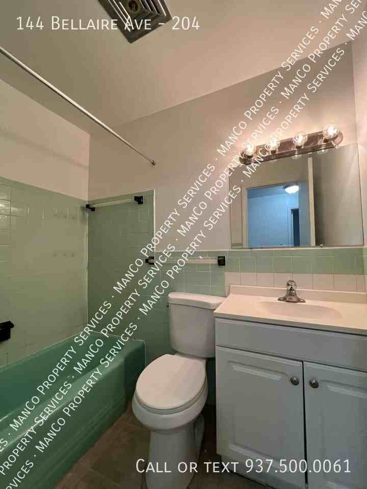 144 Bellaire Ave #204 - Photo 7 of 8
