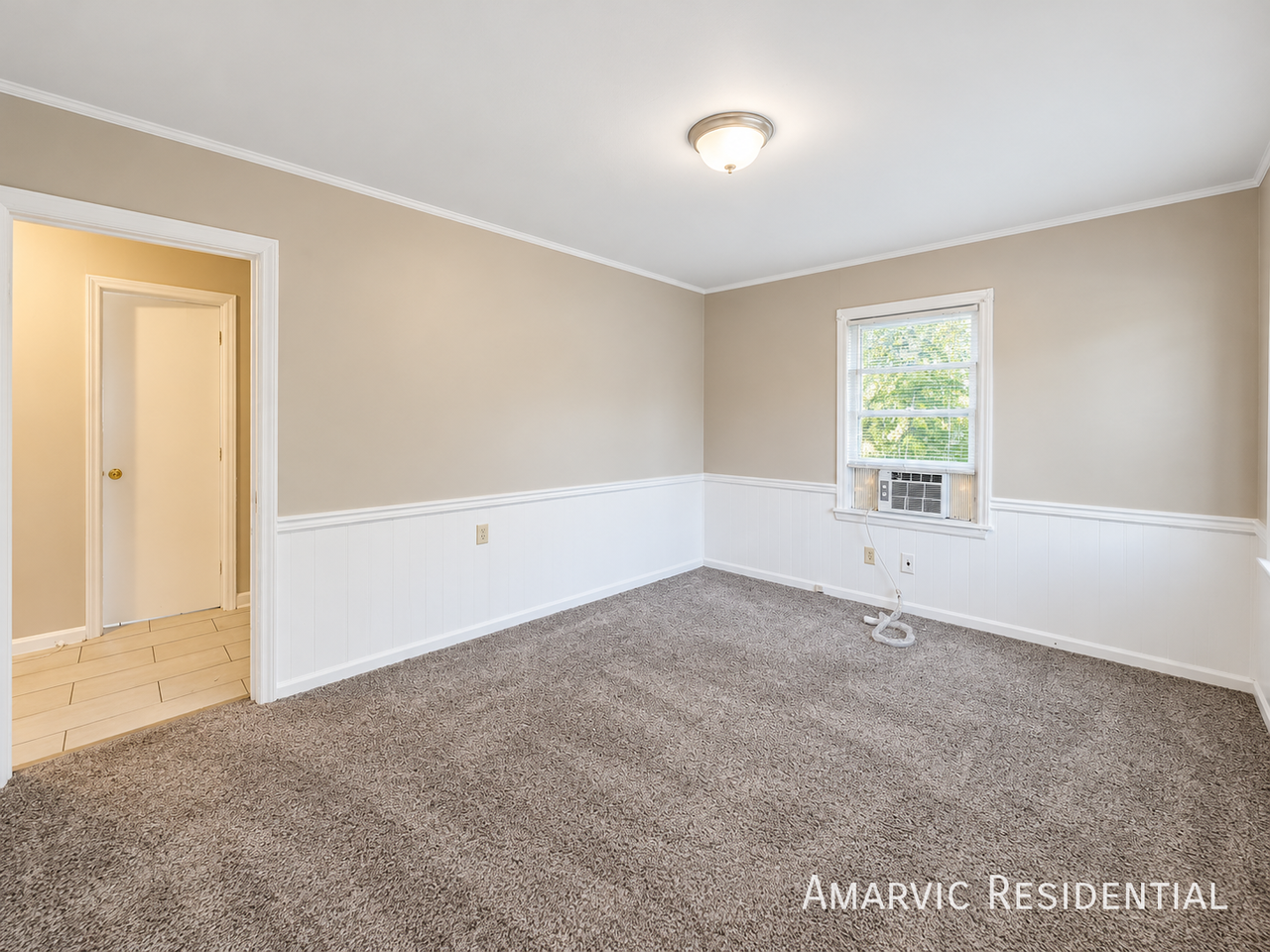 316 Wilson Ave - Photo 4 of 13