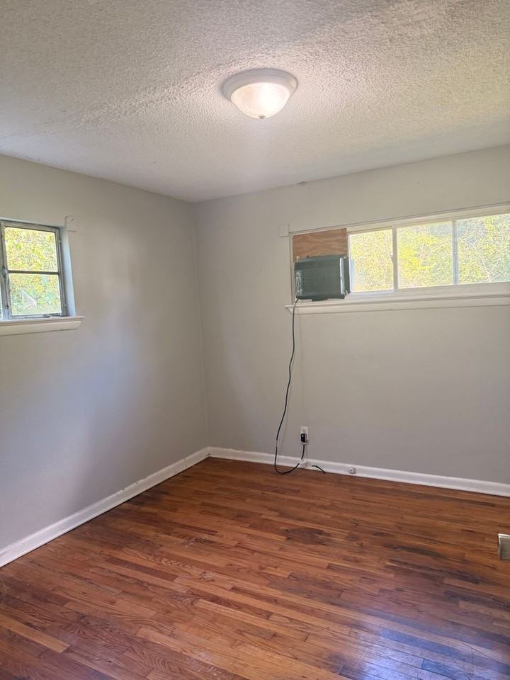 812 Indian Ave #A - Photo 5 of 6