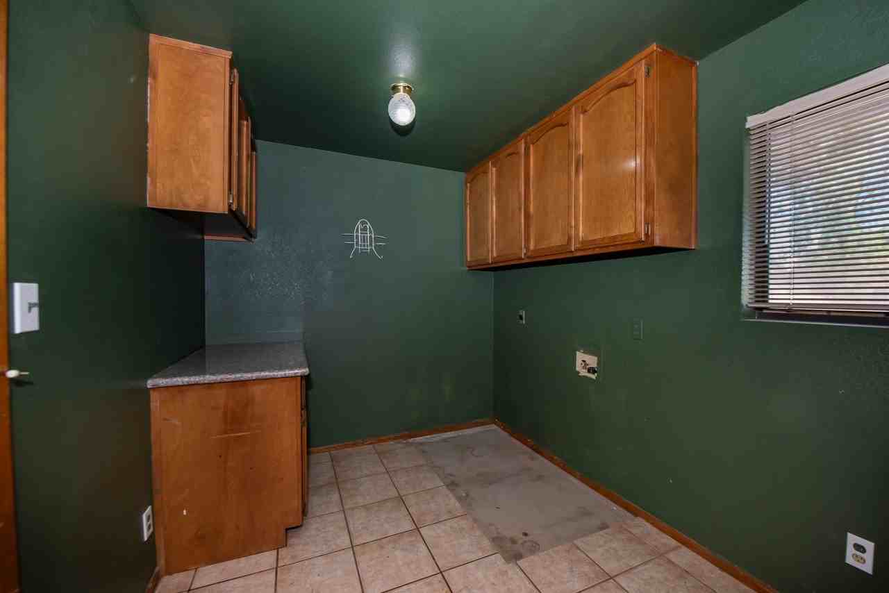 3460 E Sombra Ln - Photo 7 of 28