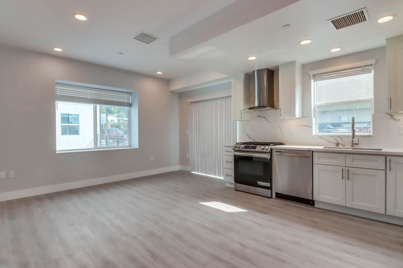 2792 E St - Photo 6 of 6