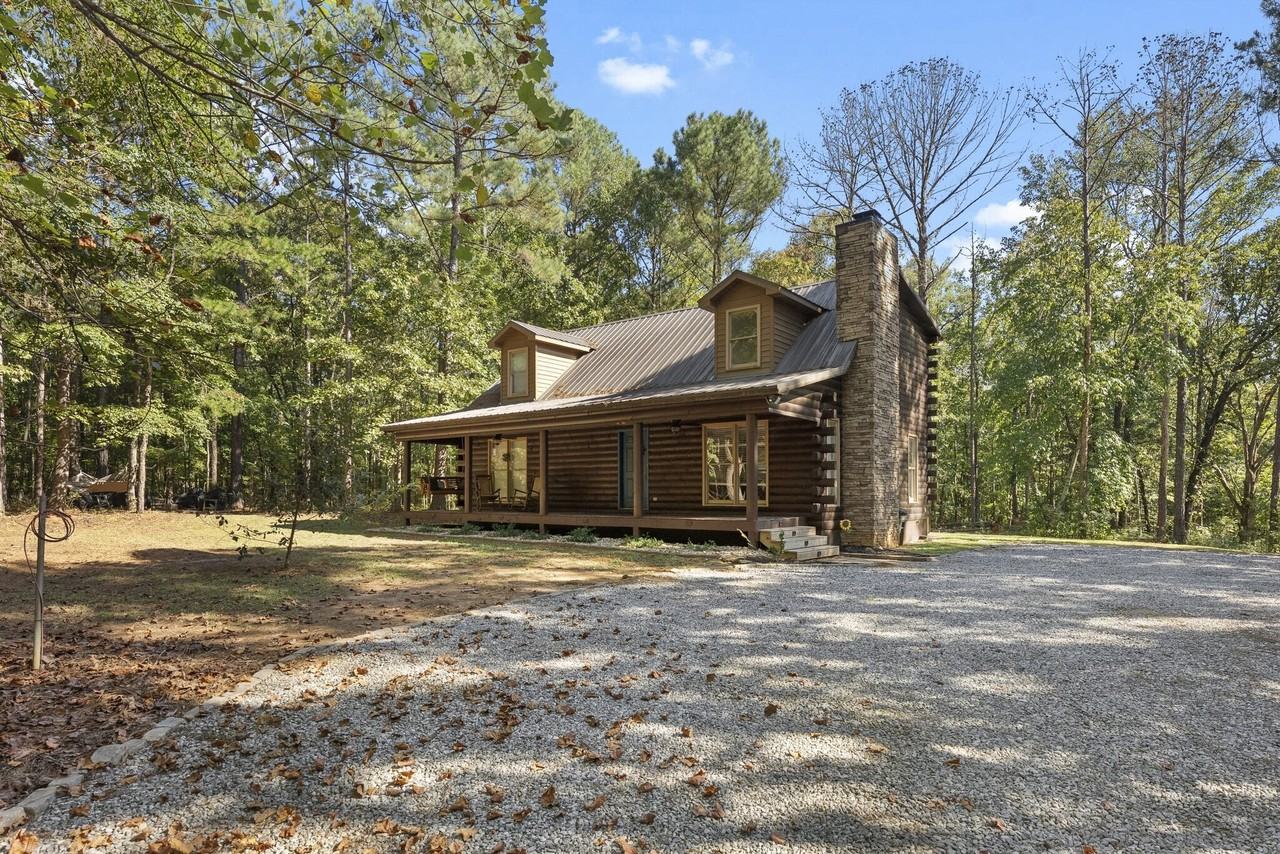 259 Mullins Rd - Photo 2 of 33