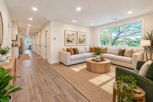featured image of 526 59th St Ne