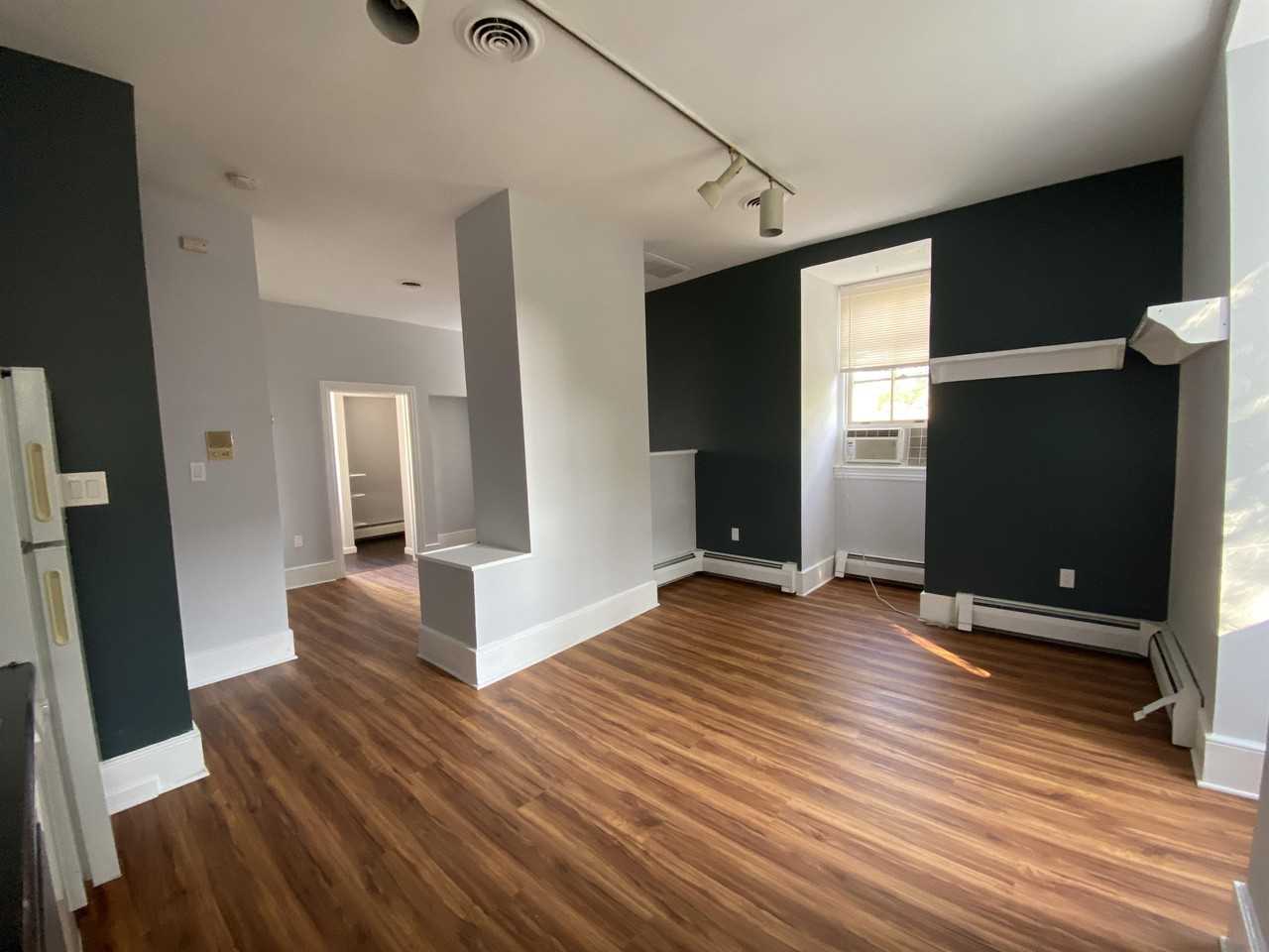 1211 Delaware Avenue - Photo 3 of 23