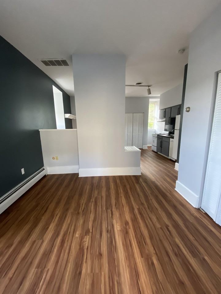 1211 Delaware Avenue - Photo 6 of 23