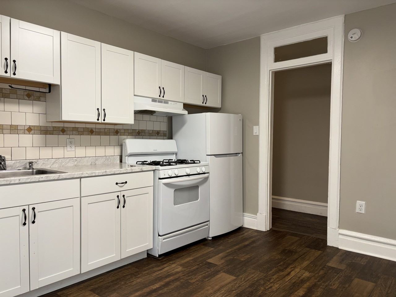609-611 North Plum Street - Photo 5 of 14