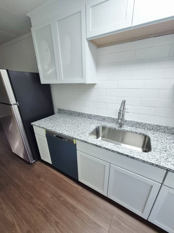 928 Whitestone Drive - Photo 2 of 17