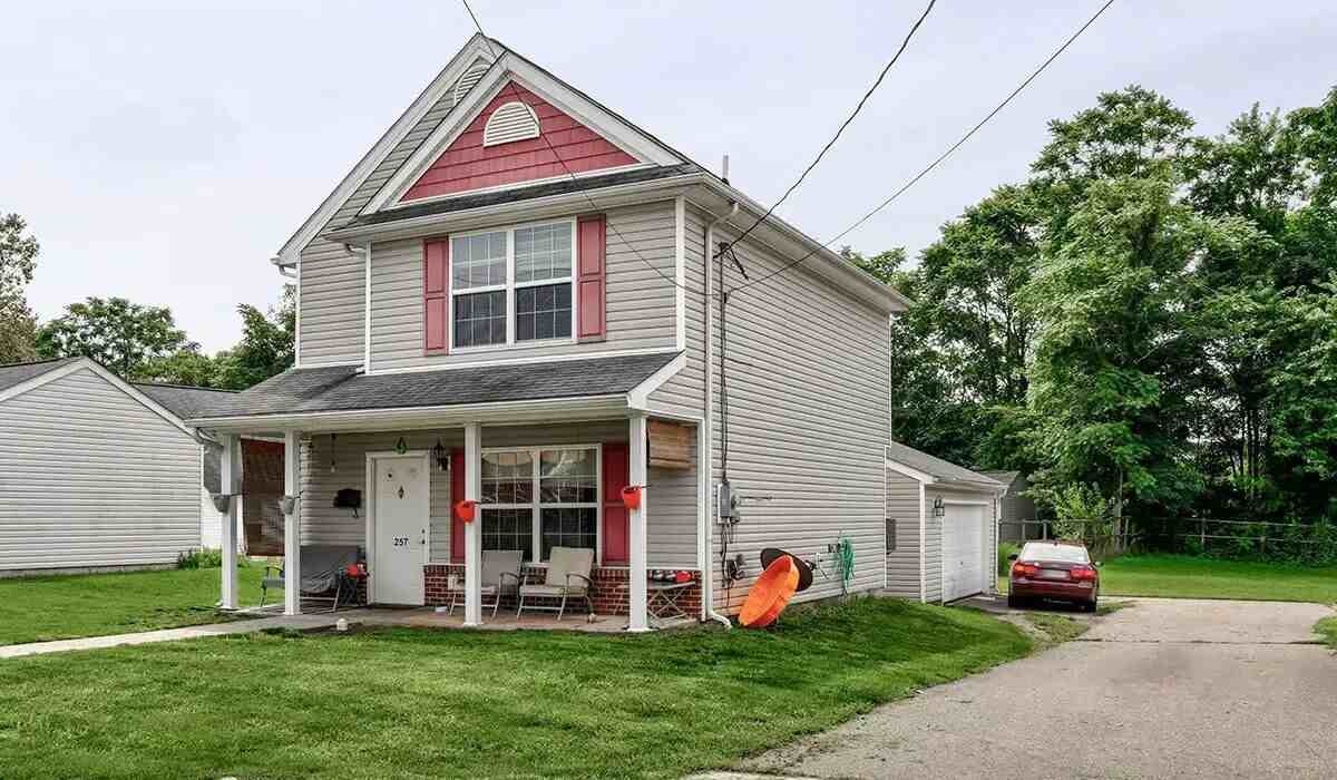 East Newark Homes - Photo 3 of 17