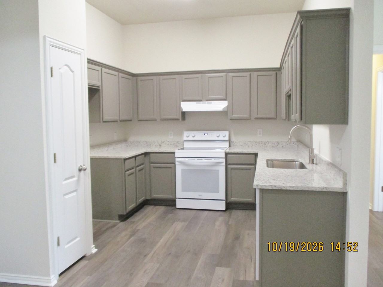 11907 Metmora Ct #11907 - Photo 4 of 10