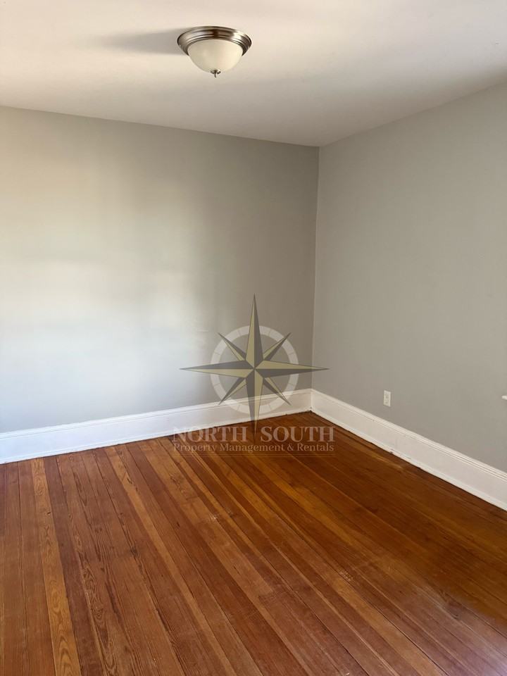 49 Frederick Street New Bedford - Photo 4 of 7