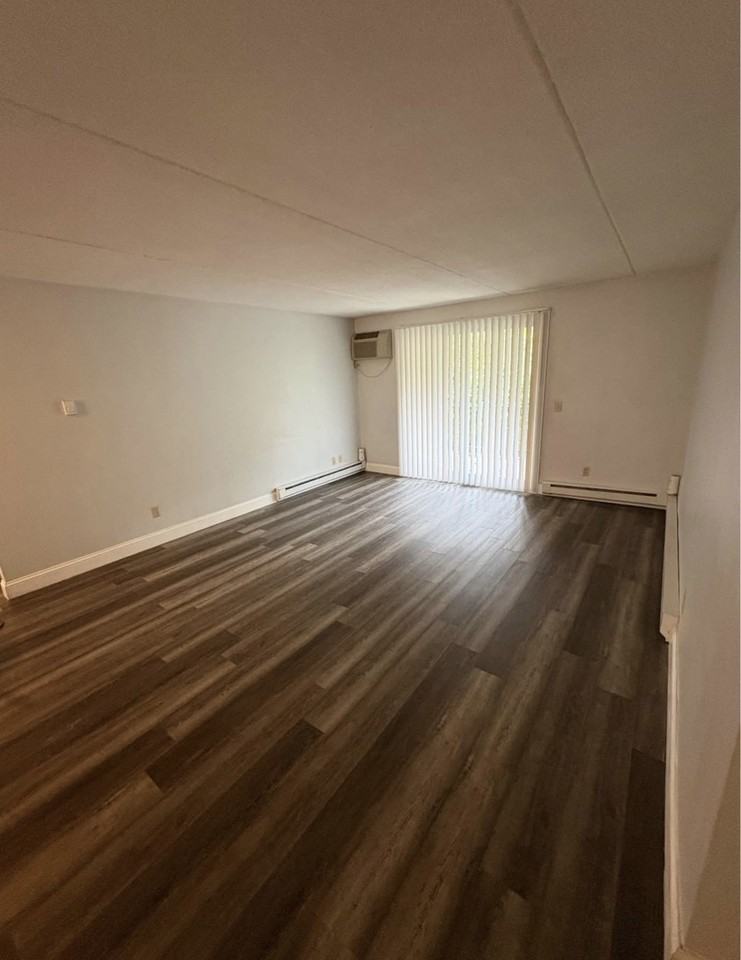 1738 House - Photo 3 of 7