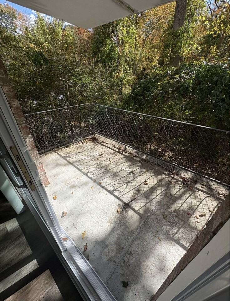 1738 House - Photo 4 of 7