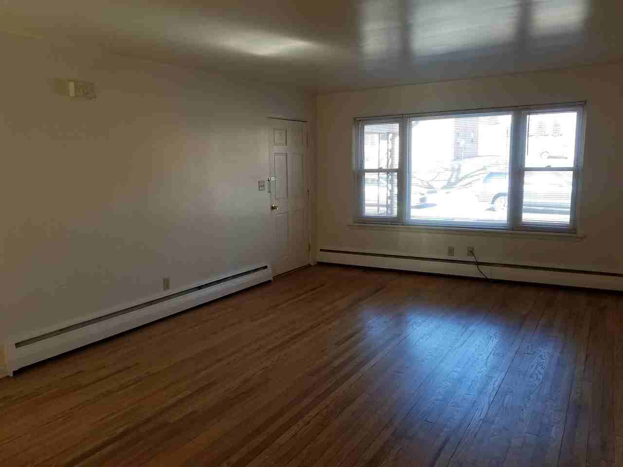 4207 Sussex Dr #4207A - Photo 4 of 10