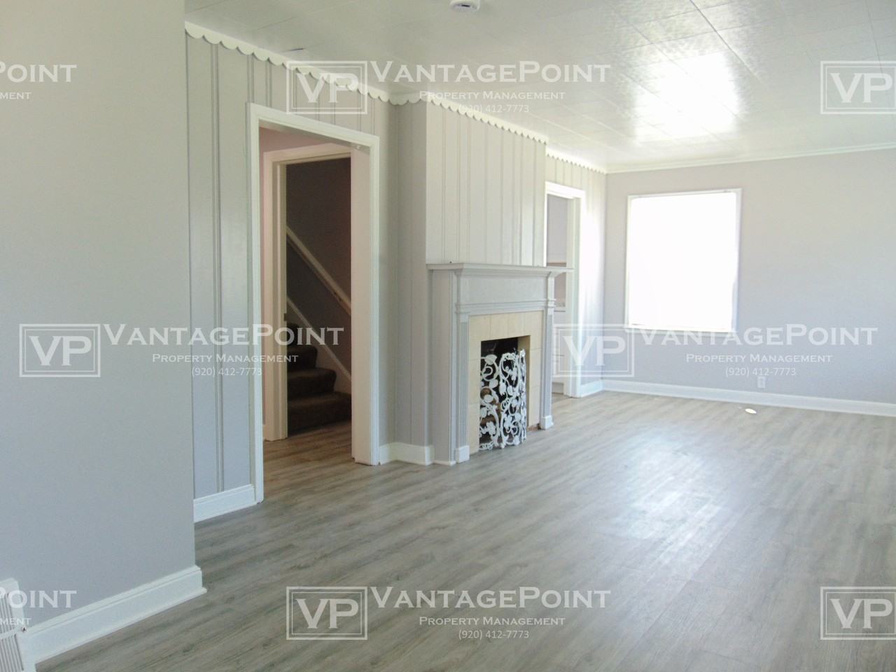 1115 Suydam St #1 - Photo 3 of 27