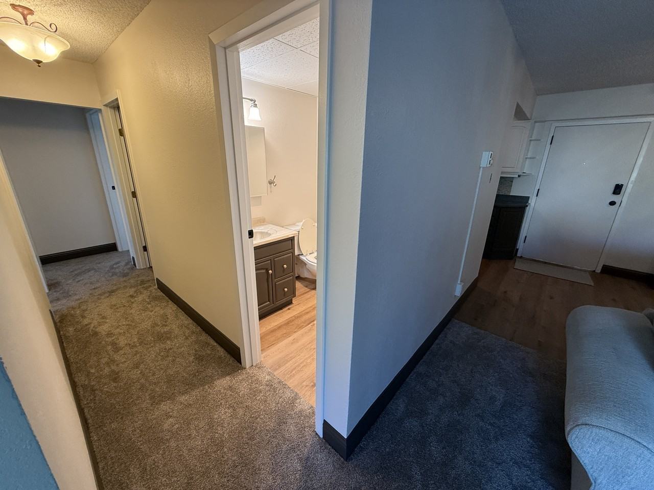 925 1st Avenue North - 1Apt 202 #1 - Photo 6 of 17