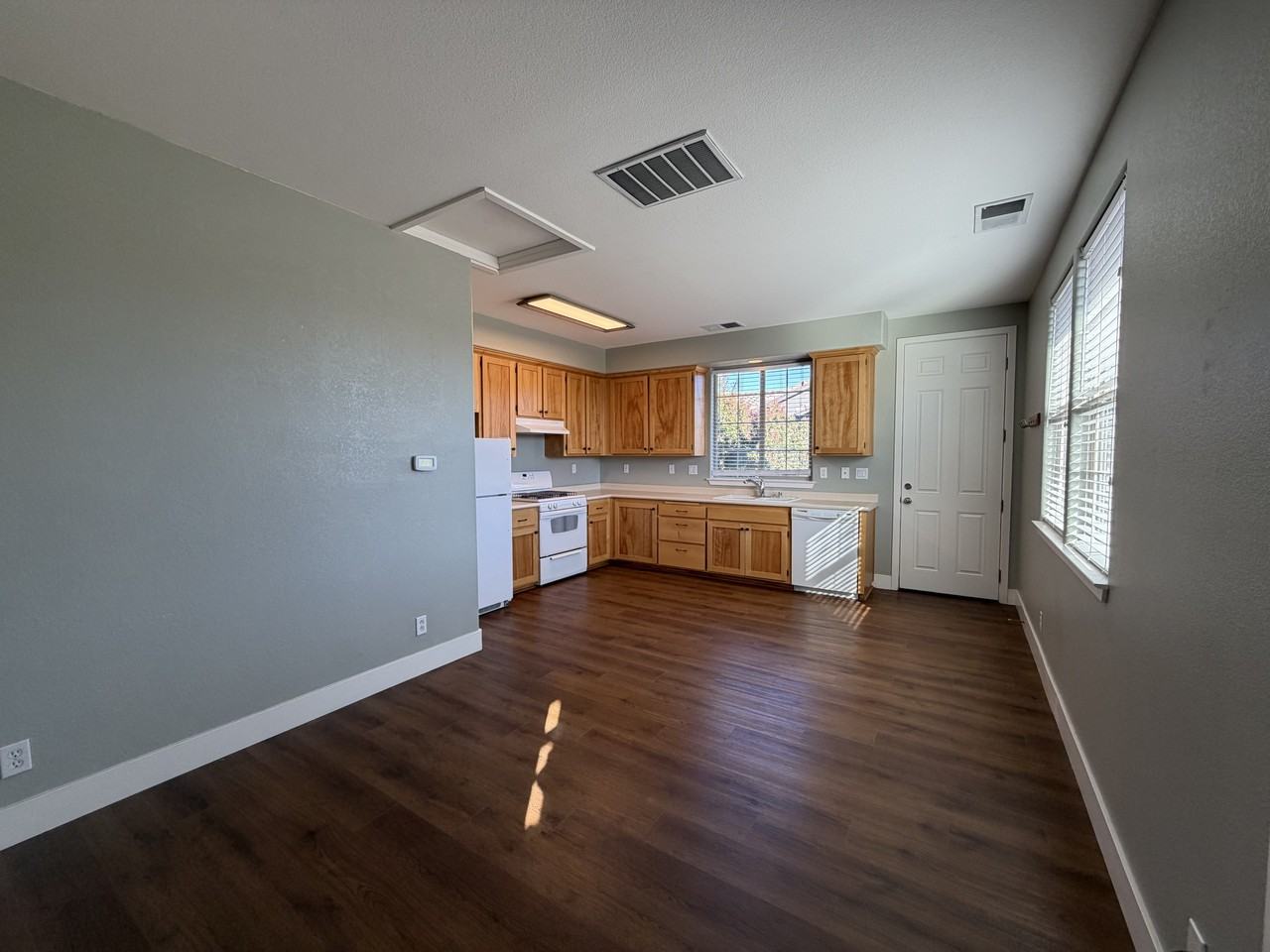 1444 Trombetta St #1 - Photo 7 of 14