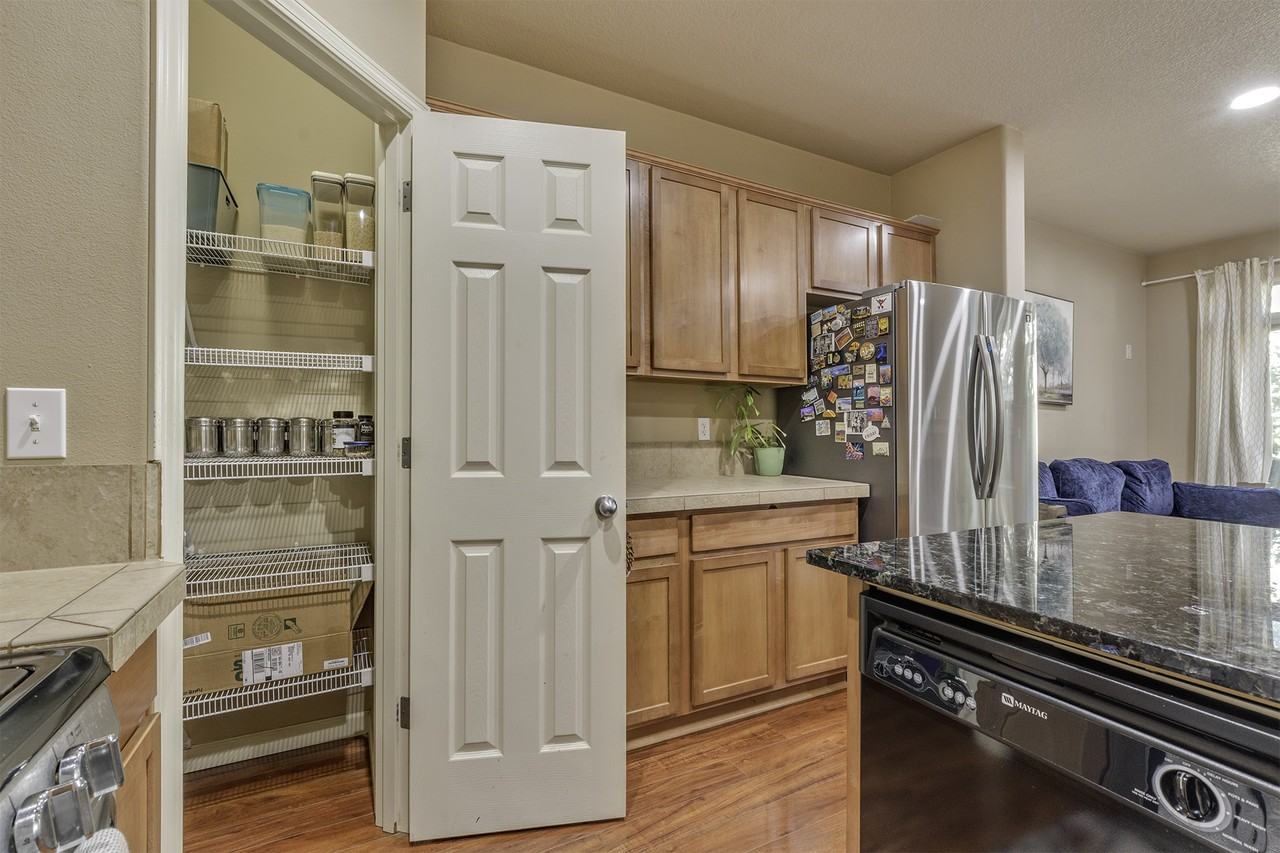 3137 Ne 14th Pl #1 - Photo 7 of 23