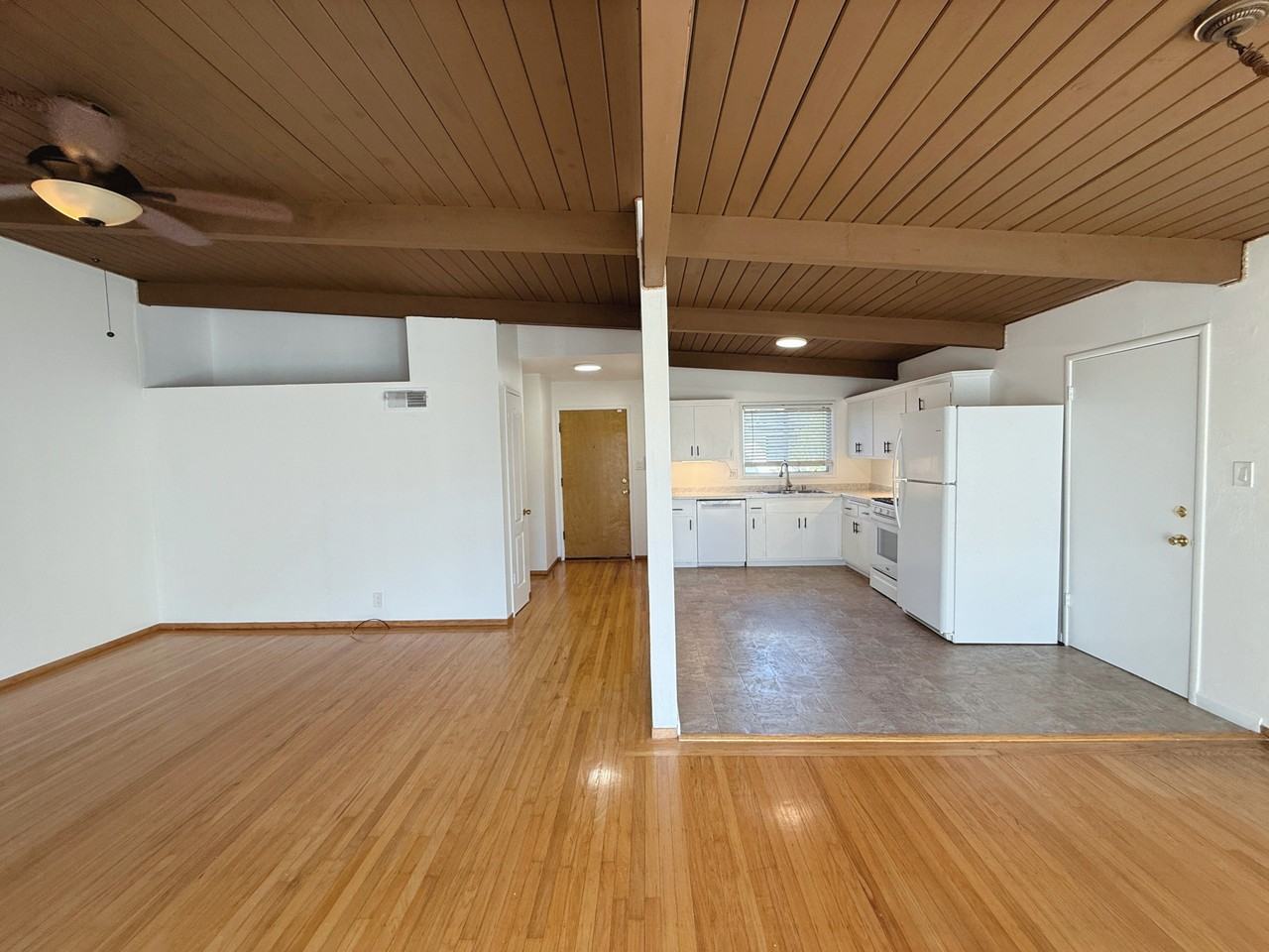 1652 Borden St #1 - Photo 6 of 24